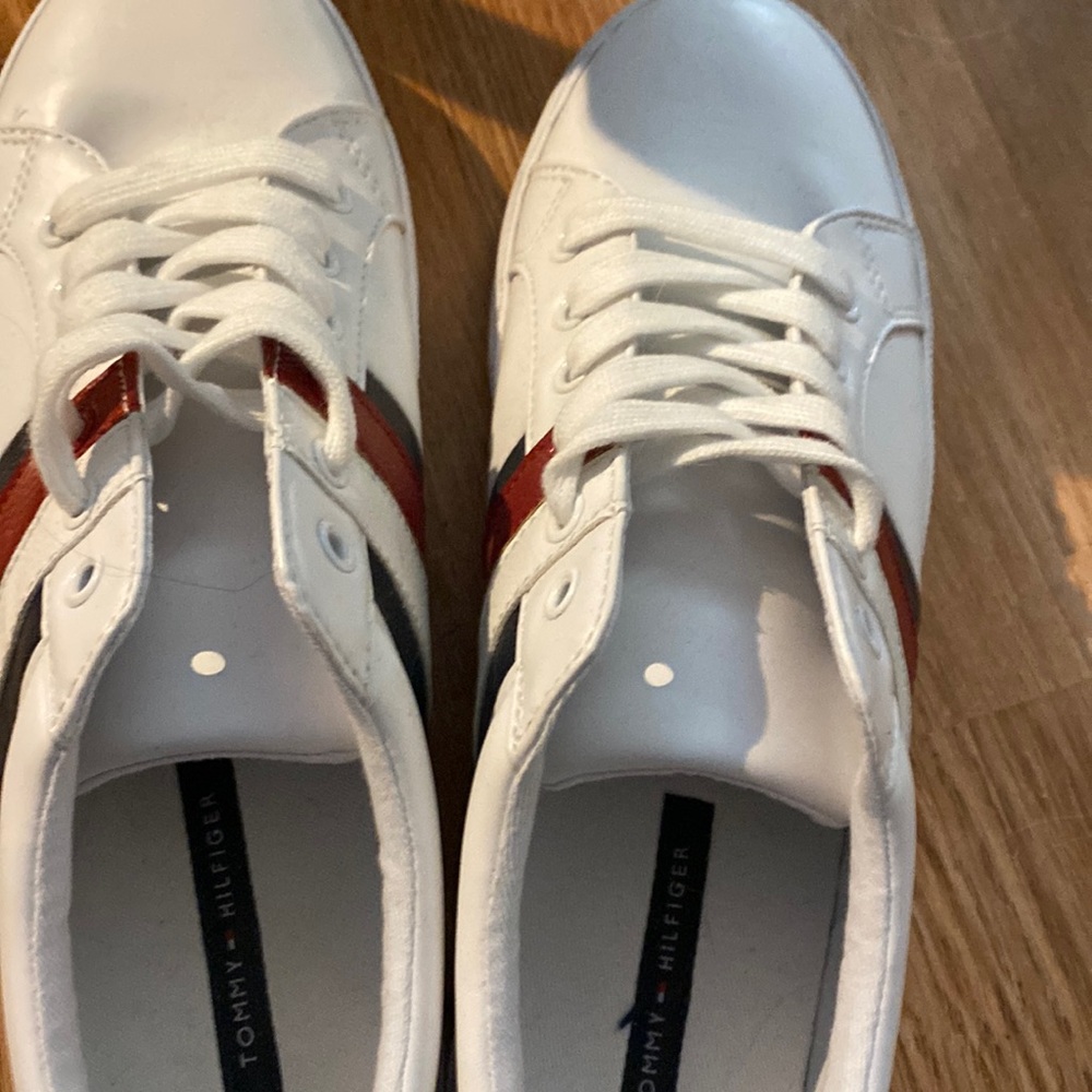 Sneakers for women